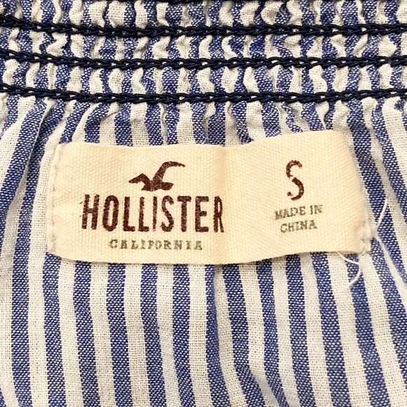 Hollister Peasant Top - Picture 6 of 7